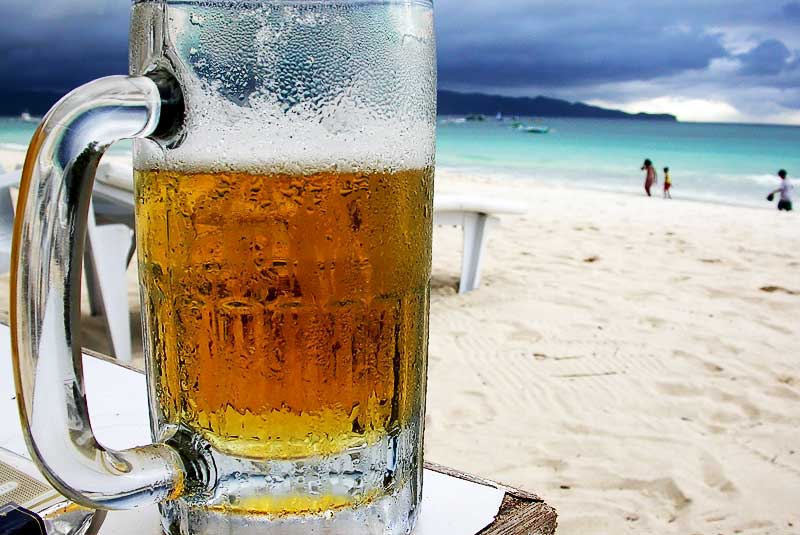 Emergenza spiaggia: come tenere la birra artigianale al fresco?