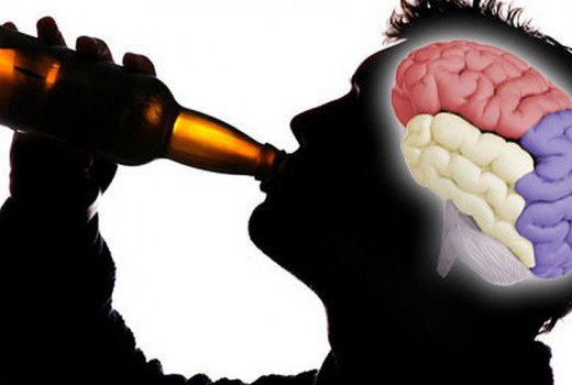 Una birra al giorno fa invecchiare il cervello di due anni