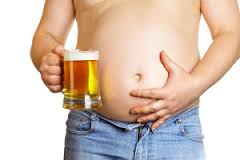 La birra fa meno male degli altri alcolici?