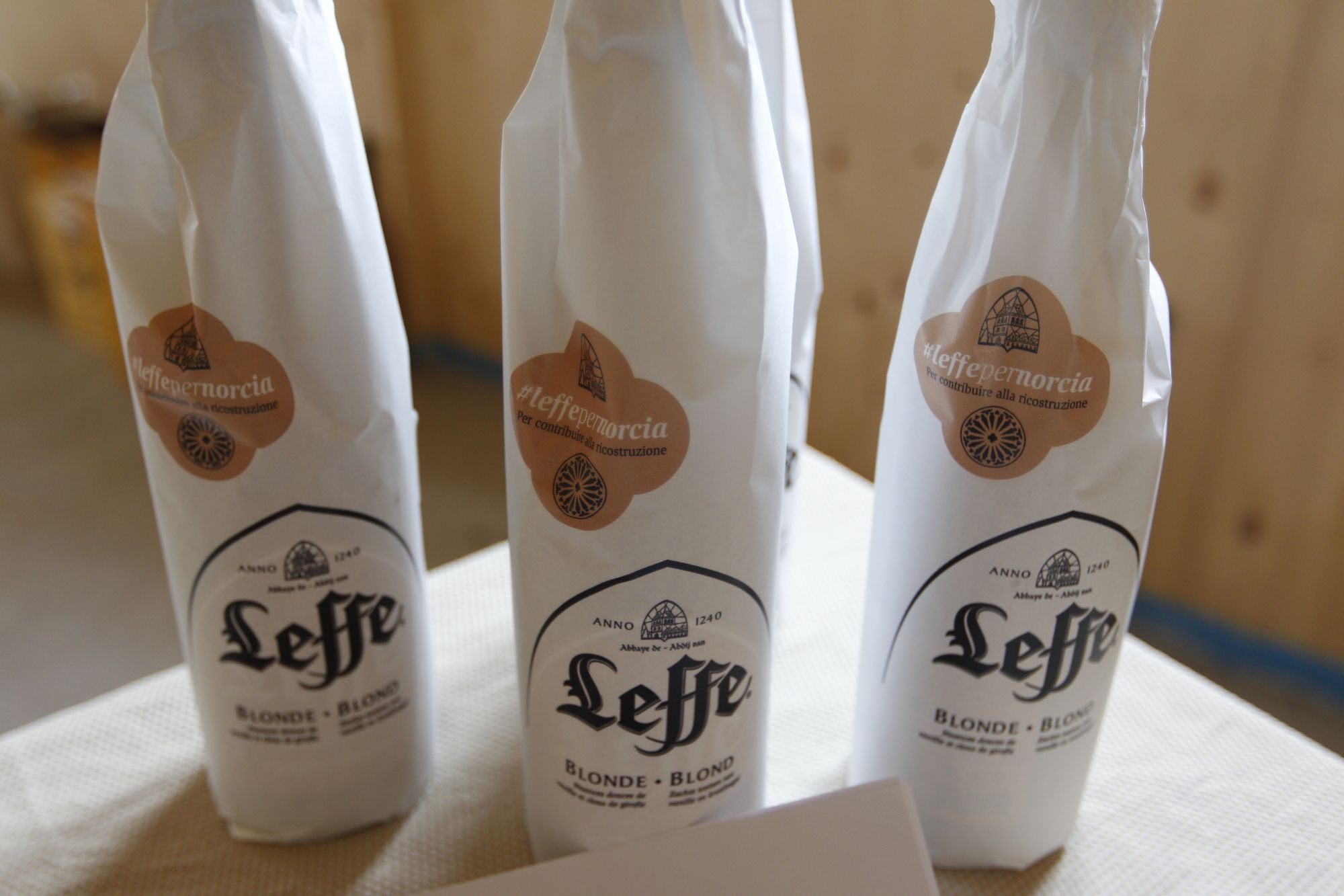 #LEFFEPERNORCIA: la bottiglia della solidarietà per aiutare i monaci benedettini