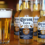 Coronavirus, la birra Corona ferma la produzione