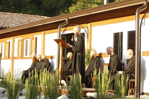 #LEFFEPERNORCIA: la bella storia che ha unito i monaci benedettini di Norcia a Leffe, per la ricostruzione