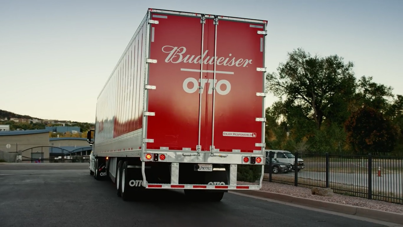 Otto: il camion a guida autonoma, che consegna la birra senza autista!