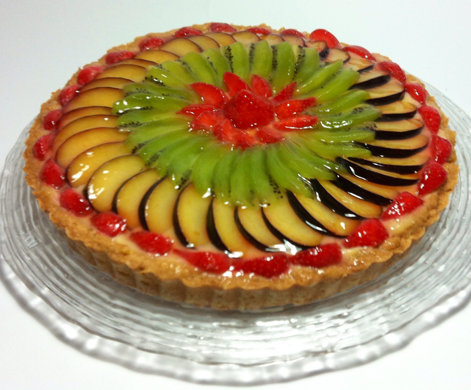 Crostata alla frutta fresca con gelatina alla birra