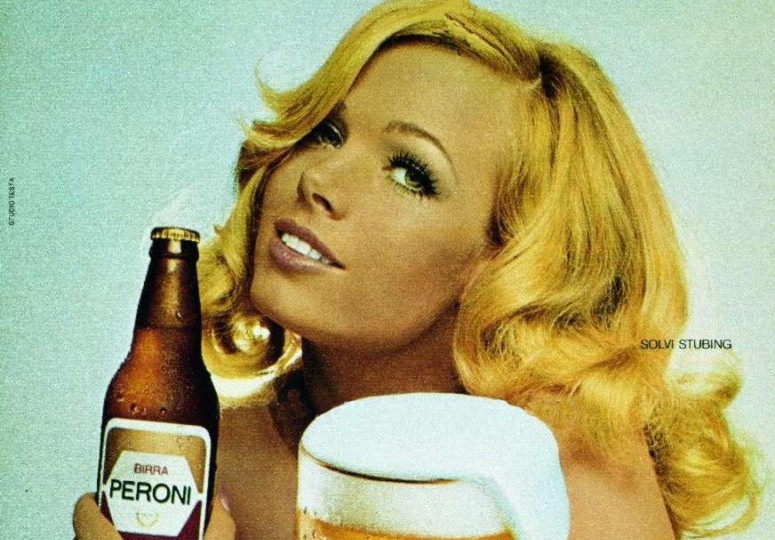 Birra Peroni riconferma Saatchi per la pubblicità: nuove idee di marketing per il 2022!