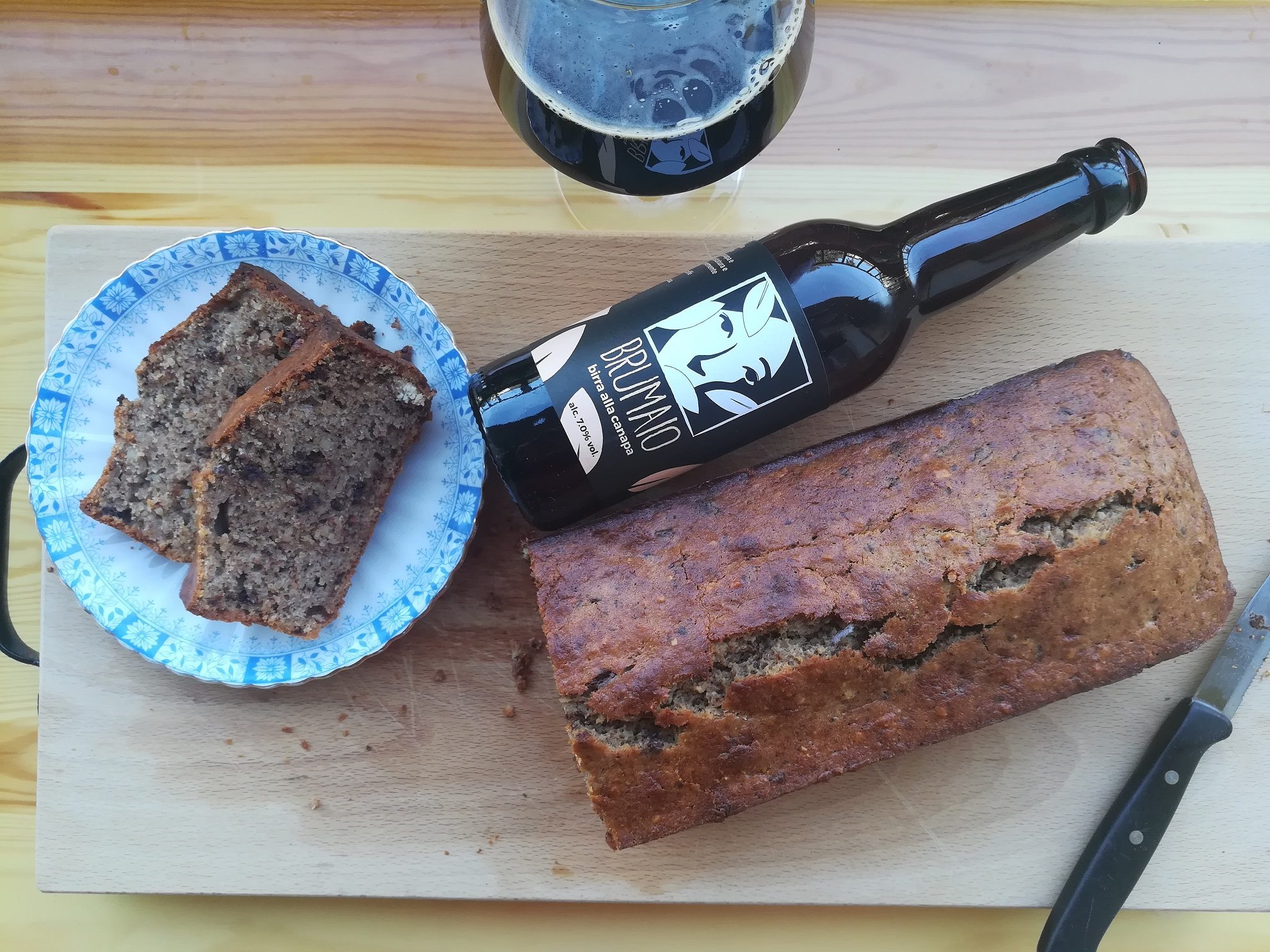 Banana bread, con mandorle, cioccolato e birra “Brumaio”