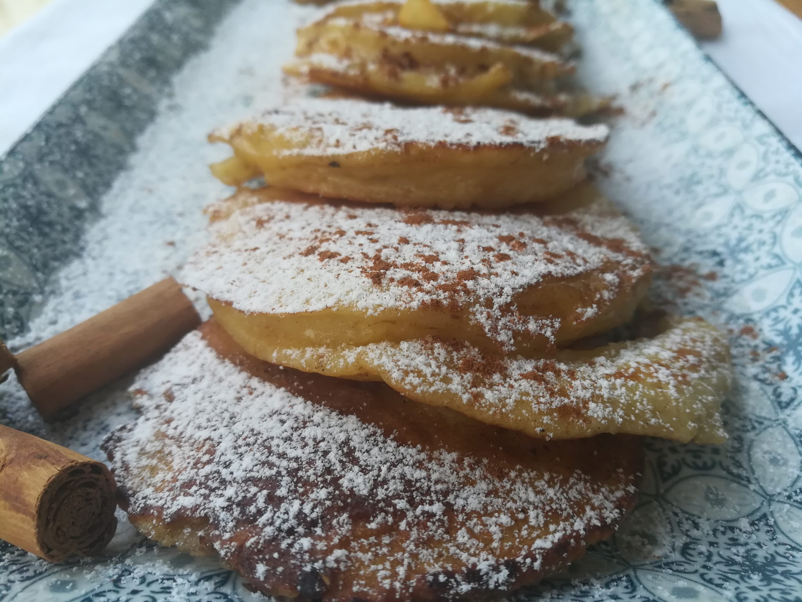 Frittelle di mele in pastella di birra