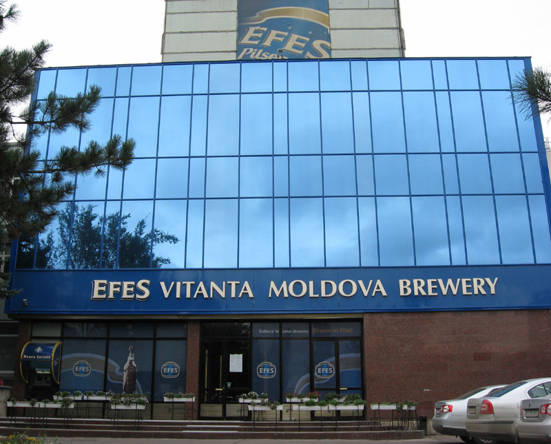 La prima fabbrica di birra moldava: Efes Vitanta Moldova Brewery