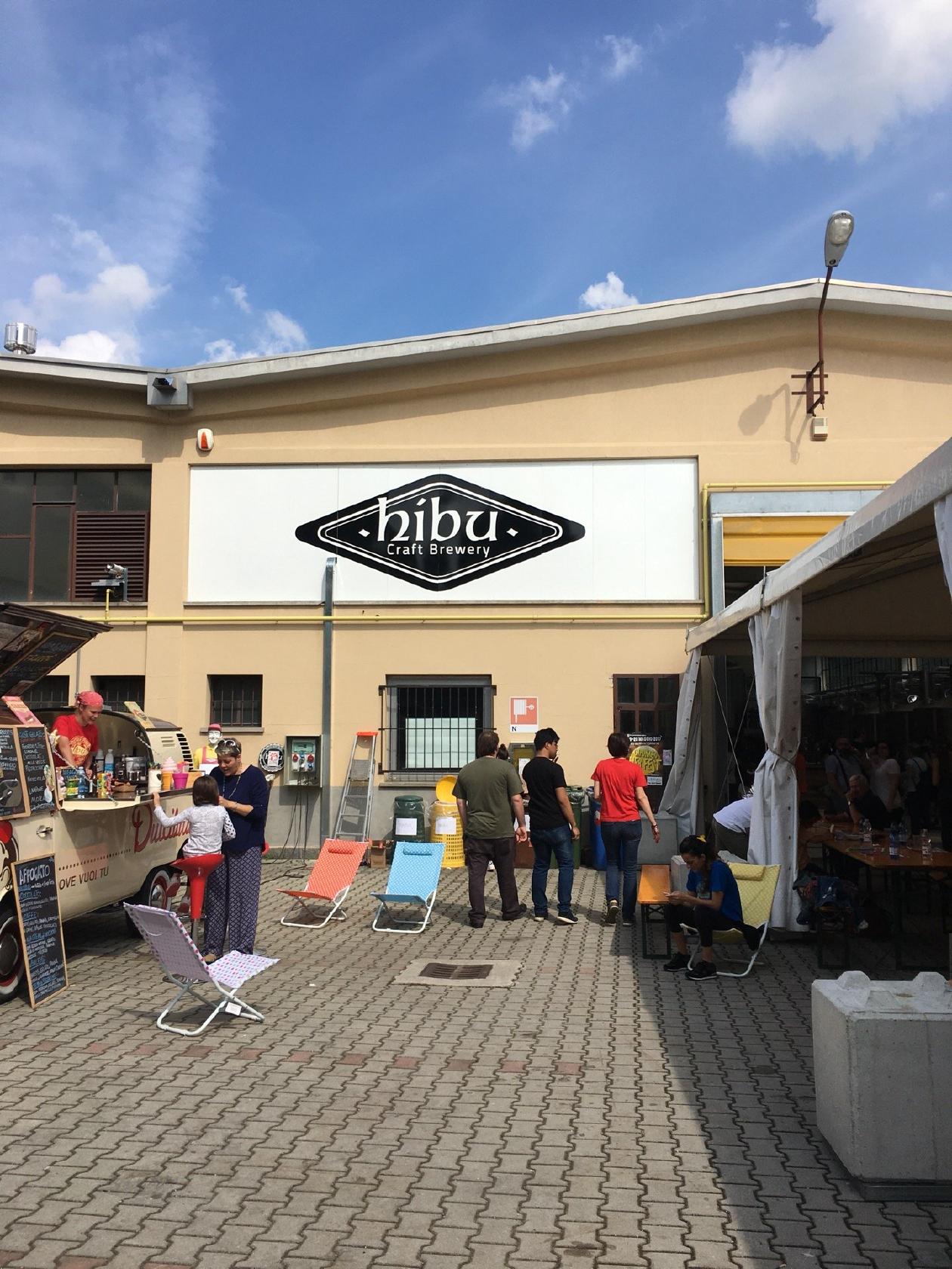 Una festa per celebrare il decennale del birrificio Hibu