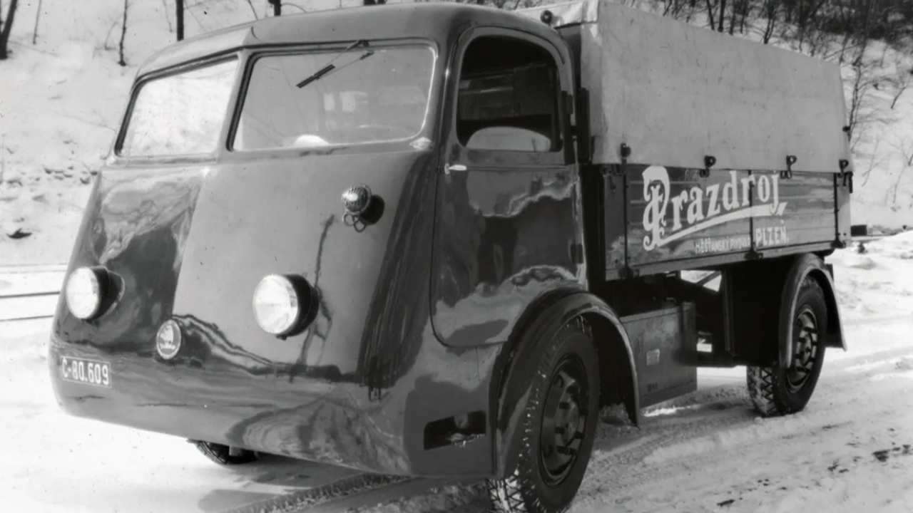Anno 1908: Skoda si inventa il primo furgone ibrido per il trasporto di birra