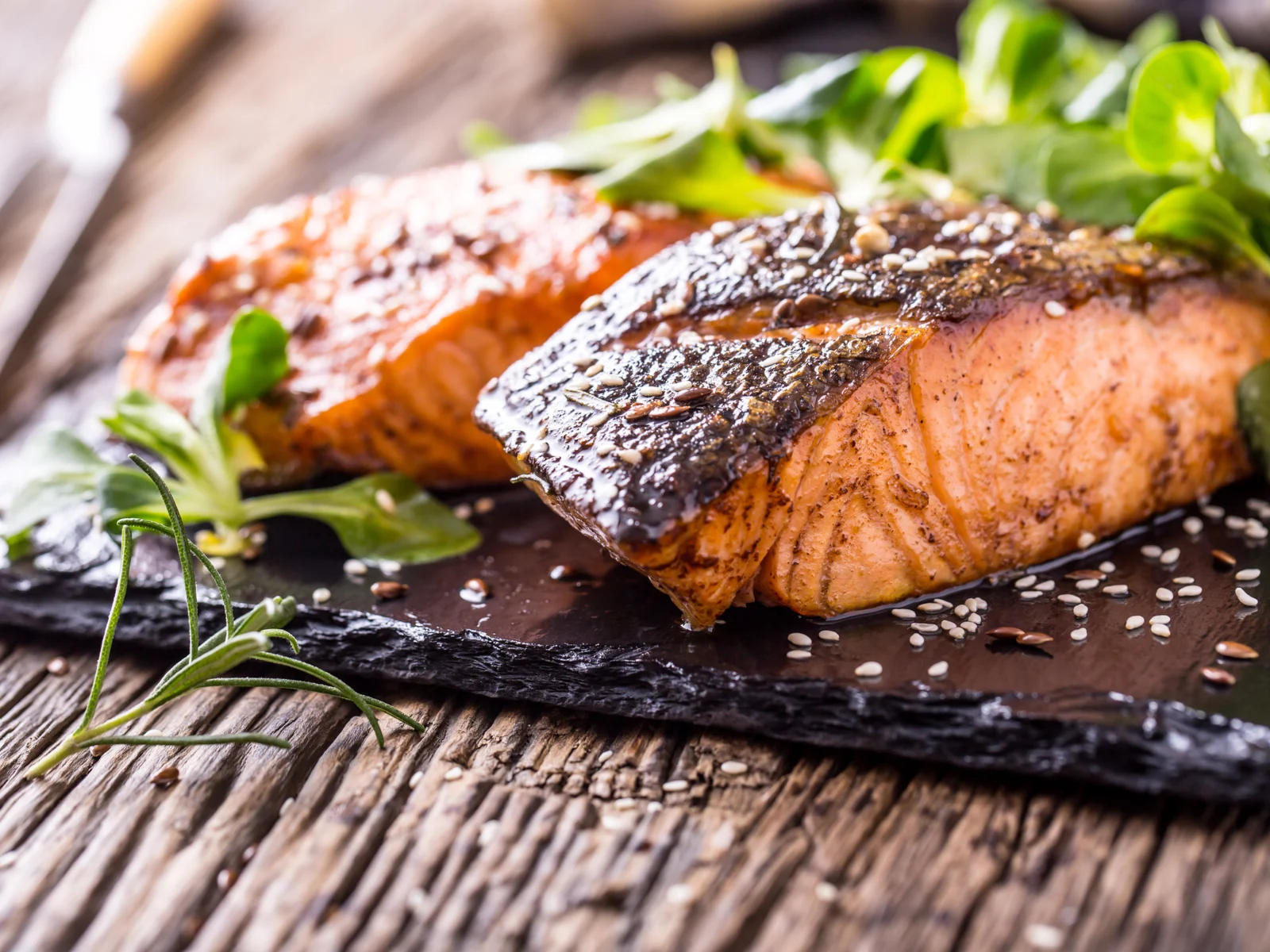 Bistecca di salmone alla blanche